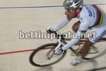 Paolo Bettini  forza il ritmo