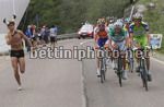 Ivan Basso in salita verso l'Alpe di Siusi