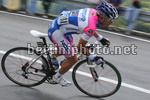 Damiano Cunego rientra sui fuggitivi in discesa