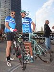 Marino Bartoletti e Marino Vigna prima del via alla pedalata azzurra di Milano