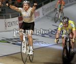 Dimitri de Fauw vince una prova in pista