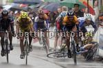 la caduta di Dimitri de Fauw all'Eneco Tour 2005