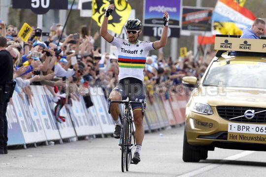 L'arrivo in solitaria di Sagan sul traguardo di Oudenaarde - © BettiniPhoto