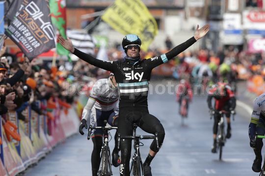 La gioia di Wout Poels sul traguardo di Chaussée du Roi Albert - © BettiniPhoto