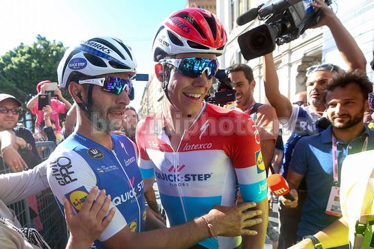 La gioia di Gaviria ed Jungels, uomini copertina dell'arrivo di Cagliari - © BettiniPhoto