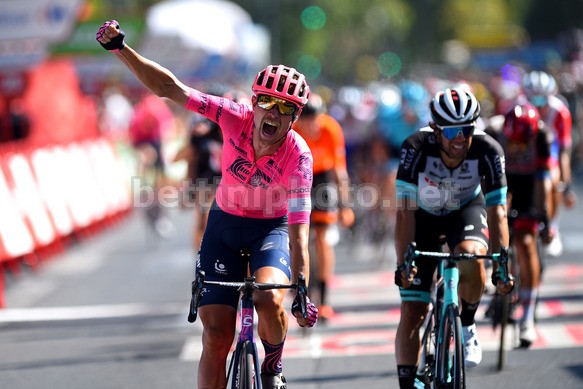 Bis per Magnus Cort Nielsen sulle strade della Vuelta, battuto Andrea Bagioli a Cordoba (foto Bettini)